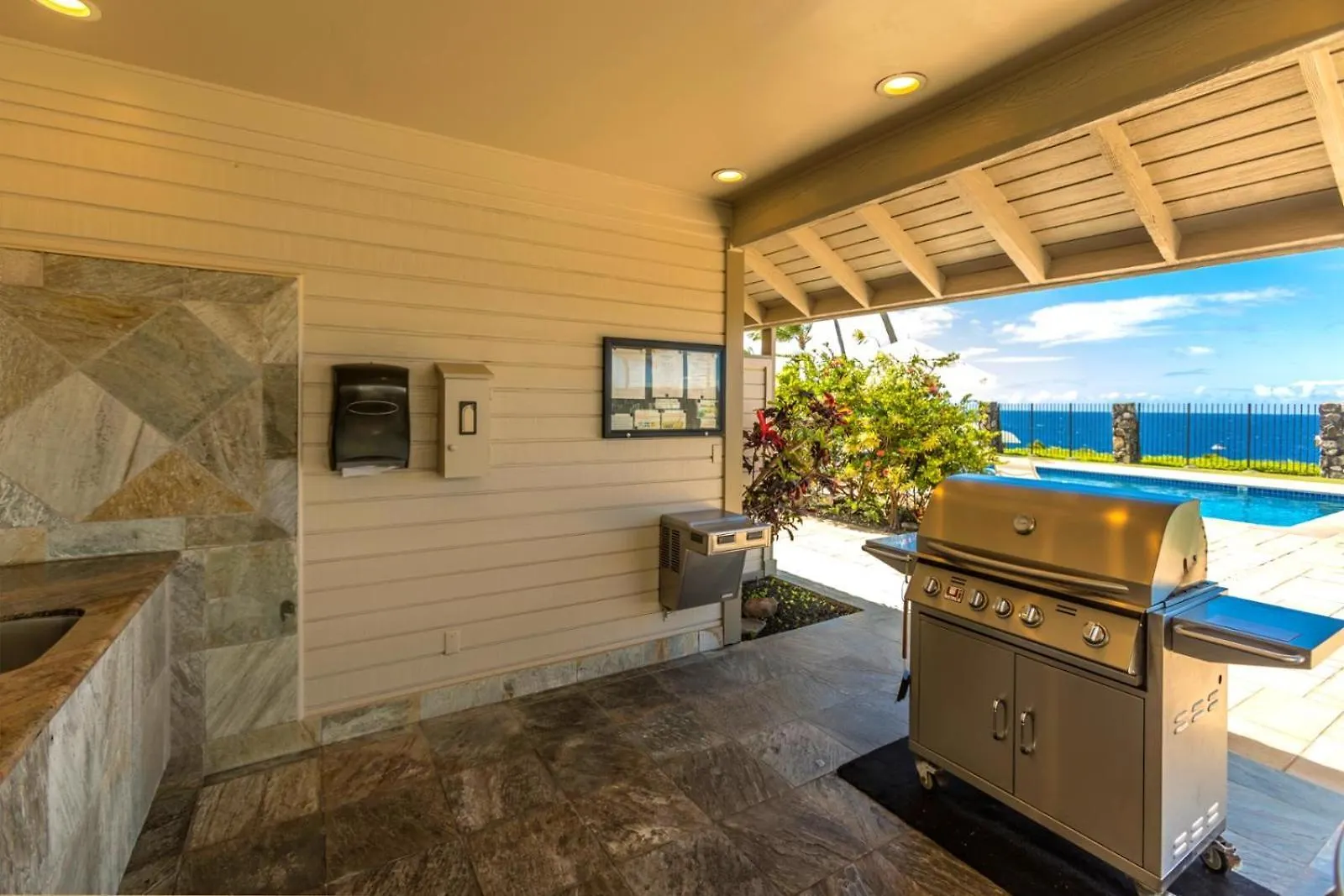 Kbm Resorts Free Car Kapalua Bay Villa Kbv-32B2 Gorgeous Remodeled Ocean View 0*,